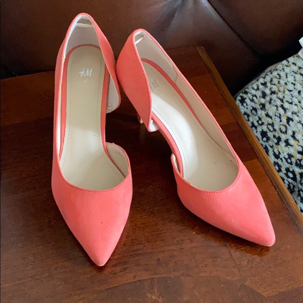 Low pumps